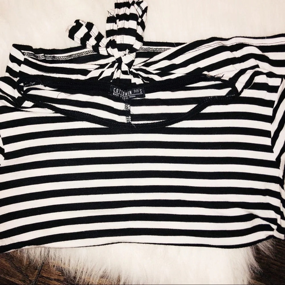 Cotton On small cozy tie back striped top - Picture 3 of 3